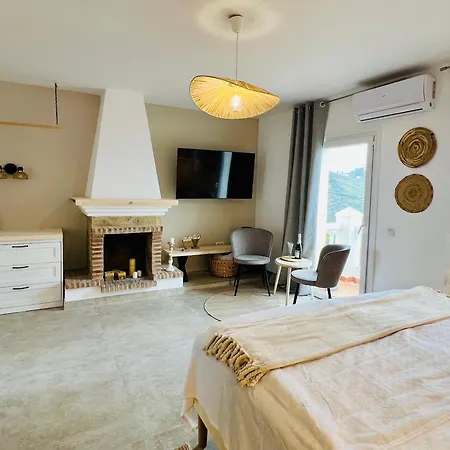 Melin Breathtaking Views,private Heated Pool Villa Torrox