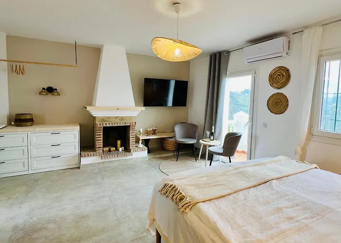 Melin Breathtaking Views,private Heated Pool Villa Torrox